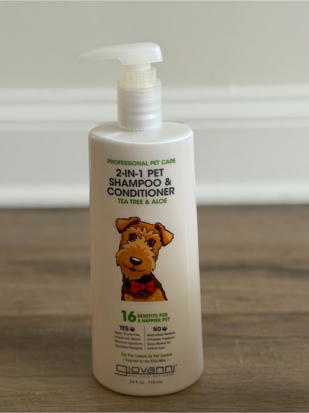 Giovanni 2-in-1 Pet Shampoo & Conditioner Tea Tree Aloe 24 oz Dog Grooming